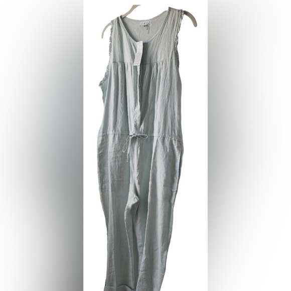 One the road romper 💯% linen light mint green in color SIZE L , NWOT . - Picture 3 of 3